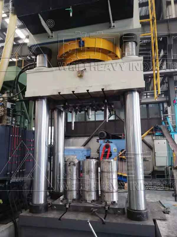 2000吨四柱冲压液压机-2000T军工用品成型油压机